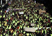 اخبار لحظه به لحظه از اعتراضات پاریس| معترضان خواستار استعفای رئیس جمهور فرانسه شدند