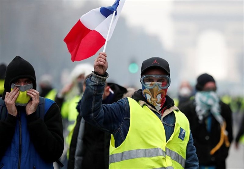 زخمی‌های اعتراضات پاریس به 55 نفر رسید