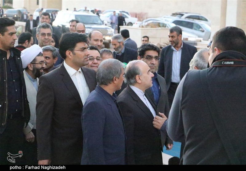 کرمان| افتتاح پروژه‌های ورزشی رفسنجان با حضور وزیر ورزش به روایت تصویر