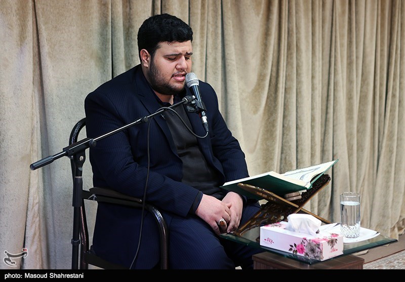 تلاوت حسینی‌پور در سی‌اُمین کرسی تلاوت تسنیم + عکس و فیلم