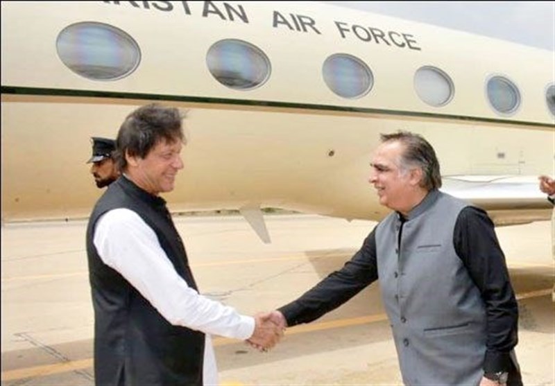 وزیر اعظم عمران خان کراچی پہنچ گئے