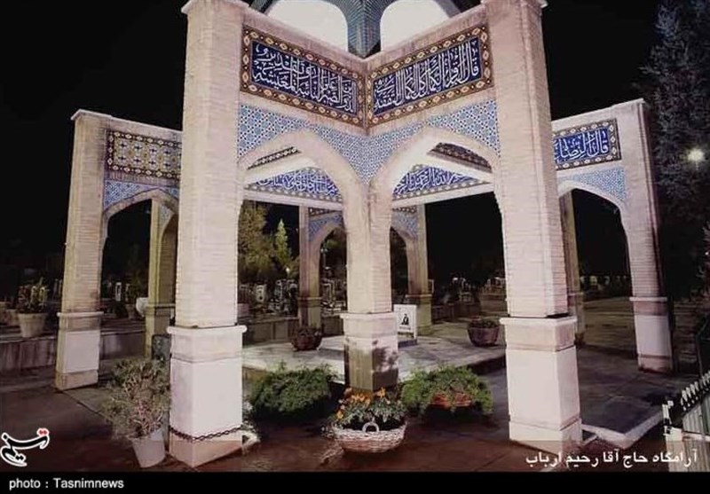 ستاره‌های مدفون در تخت فولاد اصفهان| عمل جالب آیت‌الله ارباب برای تشویق کودکان به نماز