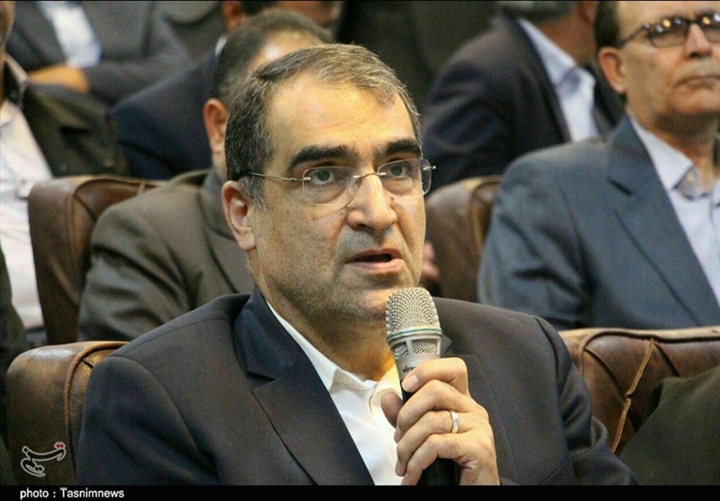 استعفای قاضی‌زاده هاشمی صحت دارد؛ وزارت بهداشت 10 هزار نیرو را از درآمد اختصاصی خود حقوق می‌دهد