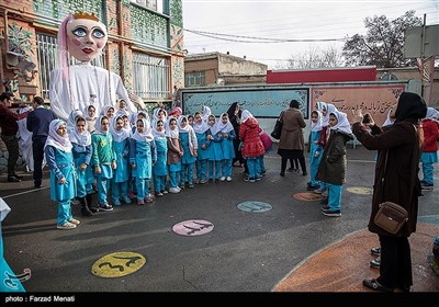 شادپیمایی عروسکها در کنگاور - کرمانشاه