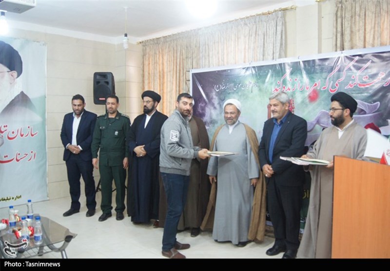 خوزستان| تجلیل از خبرگزاری تسنیم به عنوان رسانه فعال در مراسم‌های اربعین هندیجان +تصاویر