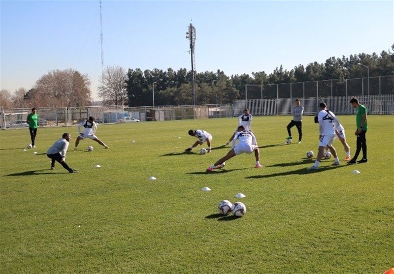 برگزاری تمرین تیم ملی فوتبال در دو گروه