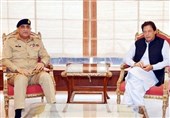 پاک فوج کے سربراہ کی وزیراعظم سے ملاقات، اہم امور پرتبادلہ خیال