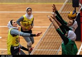 لیگ برتر والیبال بانوان| جدال سخت سرمربی تیم ملی والیبال در اصفهان