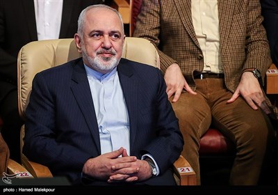محمدجواد ظریف وزیر امور خارجه در چهارمین کنگره سراسری حزب ندای ایرانیان