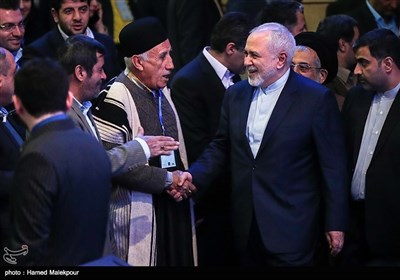 ورود محمدجواد ظریف وزیر امور خارجه به چهارمین کنگره سراسری حزب ندای ایرانیان