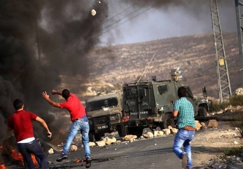 الهلال الأحمر الفلسطینی : 73 إصابة بالرصاص المطاطی والغاز فی الأمعری