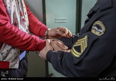 دستگیری سارق باطری و تحویل باطری های مکشوفه به مالباخته‌گان