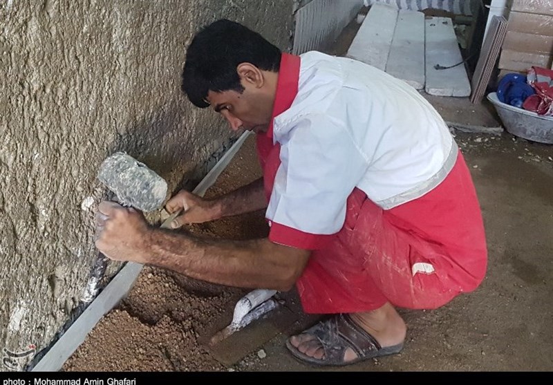 بازسازی خانه مجروح حادثه تروریستی اهواز توسط گروه‌ جهادی شهید کردانی+ تصاویر