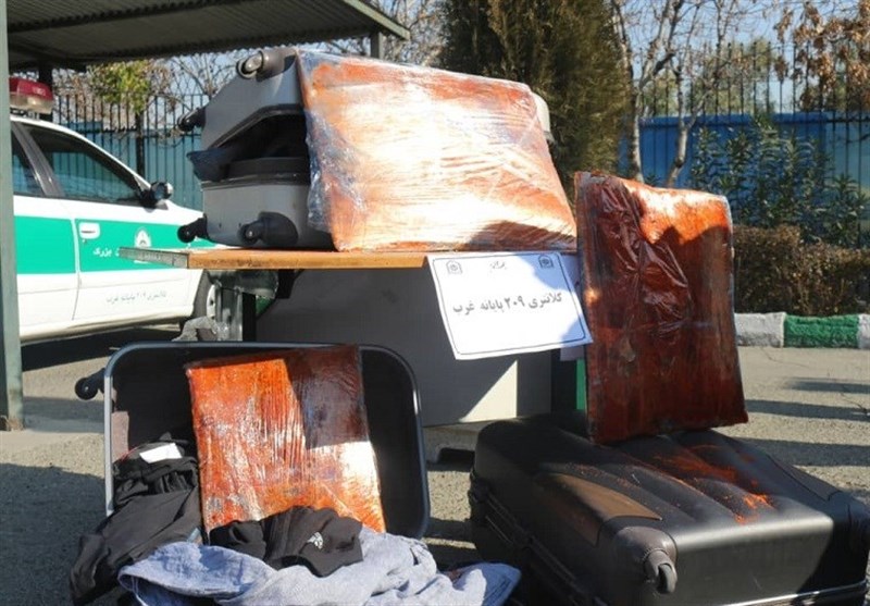 315 کیلوگرم مواد مخدر از مخفیگاه قاچاقچیان در خراسان جنوبی کشف شد