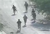 Saudi Soldiers Run Away from Jizan Battle Ground as Yemeni Fighters Make Way (+Video)
