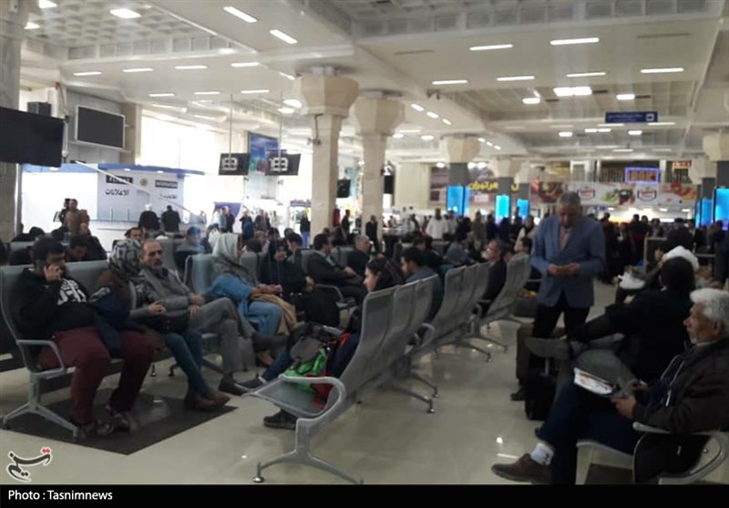 مه‌غلیظ، لغو پروازها و سرگردانی چند ساعته مسافران در فرودگاه اهواز