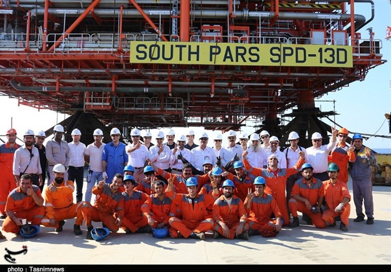 نصب دومین سکوی گازی فاز ۱۳ پارس جنوبی در آب‌های خلیج فارس+ تصاویر‌