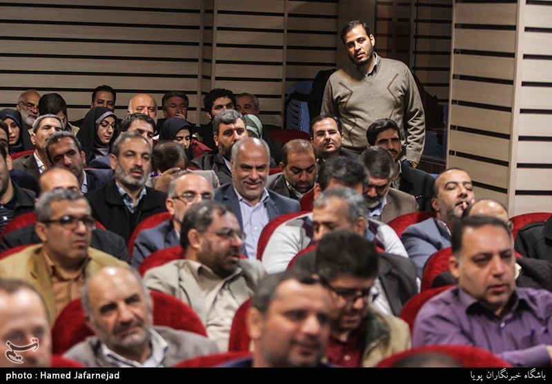 نشست هم اندیشی مدیران آستان قدس رضوی با رابطین مناطق و شهرستان های استان تهران