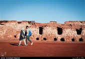 کشف 40 کیلوگرم خاک و سنگ جزیره هرمز از ‌گردشگران !