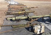 کشف سلاح‌های اسرائیلی و آمریکایی در حومه قنیطره سوریه+تصاویر