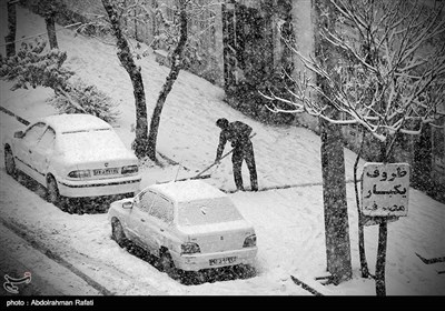ایران کے شہر ہمدان میں شدید برفباری