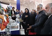 افتتاح نمایشگاه فناوری و پژوهشی دانشگاه آزاد
