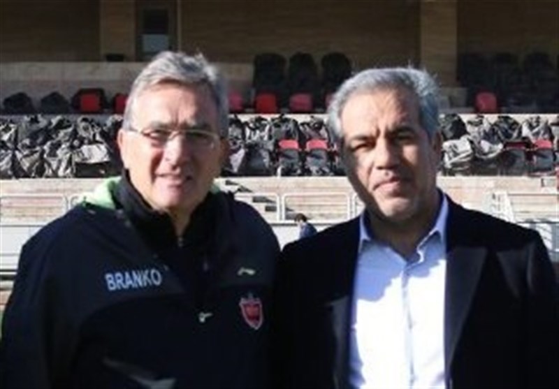 عرب: برانکو با باشگاه پرسپولیس قرارداد دارد و می‌ماند/ دلایل حذف را بررسی می‌کنیم اما نه الان