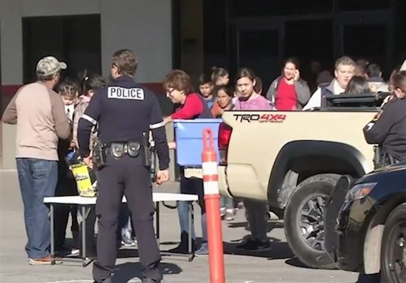 ICE Leaves Migrants at Texas Bus Station after Shelters Run Out of Space (+Video)