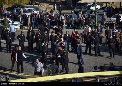 واژگونی اتوبوس حامل دانشجویان دانشگاه آزاد در دانشگاه علوم و تحقیقات تهران