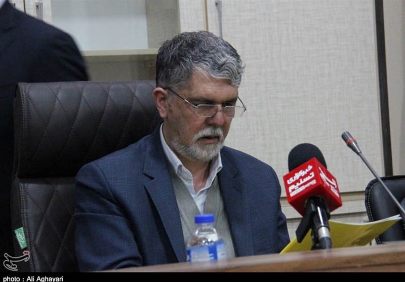 رئیس و اعضای شورای سیاستگذاری نمایشگاه کتاب تهران حکم گرفتند
