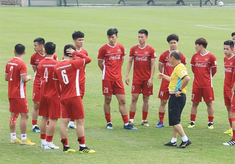 اعلام فهرست 24 نفره تیم ملی فوتبال ویتنام برای جام ملت‌های آسیا + عکس