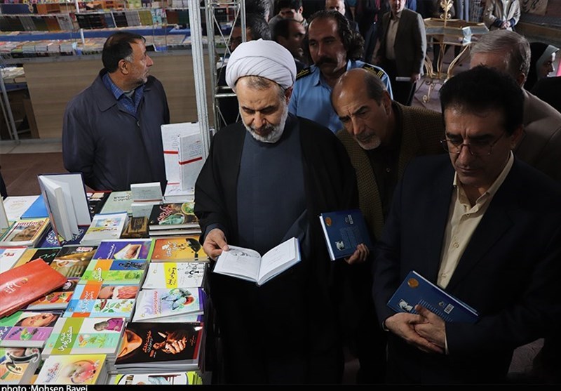 کاشان|9 نمایشگاه سراسری کتاب تا پایان سال جاری در کشور برگزار می‌شود