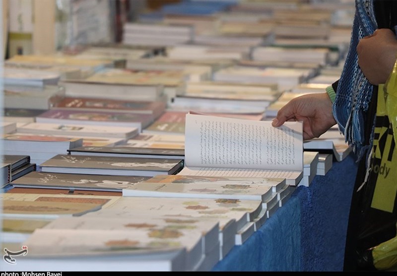 بازدید وزیر صمت و شهردار تهران از نمایشگاه کتاب