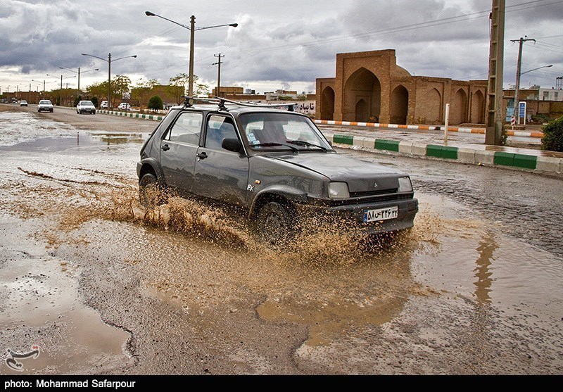 بارش باران و احتمال آبگرفتگی معابر عمومی در 5 استان