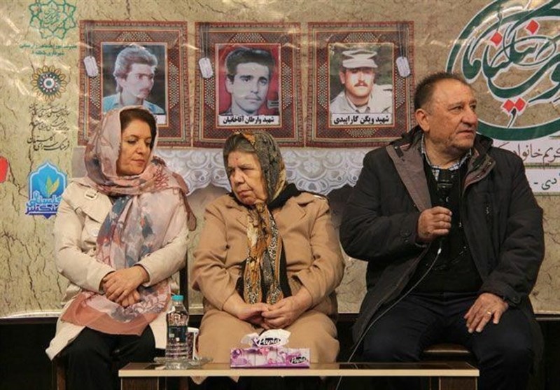 مادر شهید آقاخانیان: اگر باز هم جنگ شود، پسر دیگرم را می‌فرستم