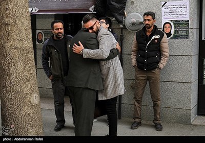 مراسم تشییع پیکر سیده نگار باب‌الحوائجی یکی از دانشجویان جانباخته در حادثه اتوبوس دانشگاه آزاد تهران - همدان
