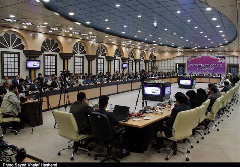 جلسه ستاد اقتصاد مقاومتی استان بوشهر با حضور وزیر کشور به روایت تصویر