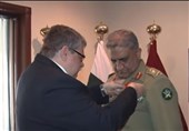 اعطای مدال ویژه افتخار کشور روسیه به فرمانده ستاد ارتش پاکستان
