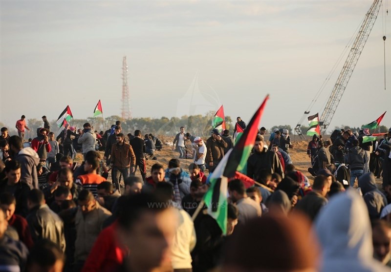 آغاز چهلمین راهپیمایی جمعه بازگشت در مرزهای شرقی غزه؛ یک فلسطینی به شهادت رسید