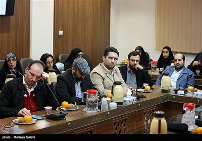 نشست مدیرعامل و مدیران خبرگزاری تسنیم با خبرنگاران استان اصفهان