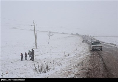 ایران کے شہر قزوین میں شدید برفباری