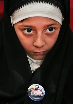 فرزند شهید مدافع حرم قدیر سرلک در مراسم افتتاحیه نهمین جشنواره مردمی فیلم عمار