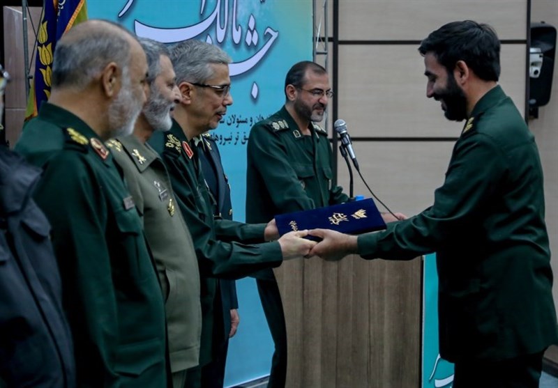 سازمان بسیج اصناف موفق به کسب رده برتر در ستاد کل نیروهای مسلح شد