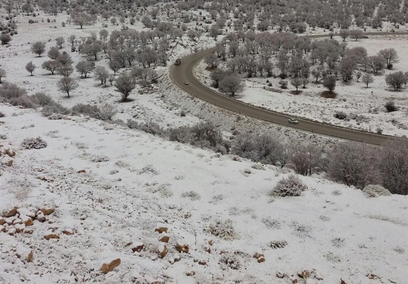 فارس| برف و یخبندان سبب تاخیر در بازگشایی مدارس سپیدان شد