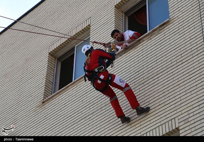 مانور امداد و نجات هلال احمر در بجنورد به روایت تصویر