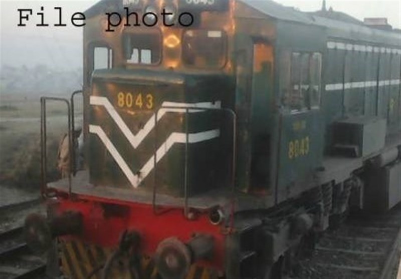 ساہیوال کے قریب ٹرین کو حادثہ