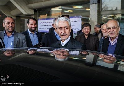 منصور غلامی وزیر علوم در پایان بازدید از پژوهشگاه فضایی ایران