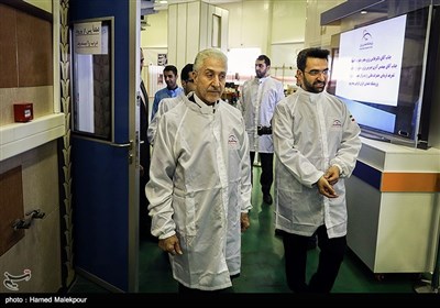 بازدید منصور غلامی وزیر علوم و محمدجواد آذری جهرمی وزیر ارتباطات از پژوهشگاه فضایی ایران