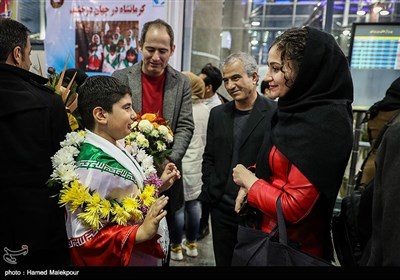 بازگشت تیم چرتکه کودکان هوشمند ایران به کشور پس از قهرمانی در هجدهمین دوره مسابقات جهانی «محاسبات ذهنی با چرتکه» در شهر کوالالامپور مالزی