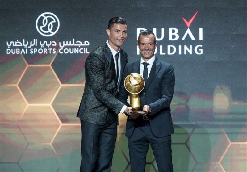 فوتبال جهان| رونالدو پس از کسب 2 جایزه گلوب‌ساکر: بهتر از این نمی‌شد سال جدید را آ‌غاز کنم